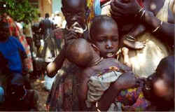 sudanmom.jpg (14699 bytes)