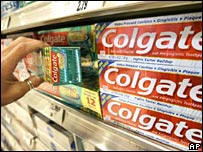 Counterfeit Colgate toothpaste may contain diethylene glycol (DEG), normally used in anti-freeze. The Mozambique authorities have banned the sale of the toothpaste.  Photo: AP
