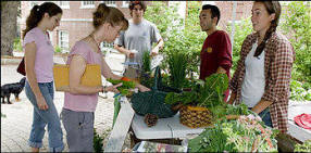 University of New Hampshire students run a farmers market on campus. Photo: University of New Hampshire