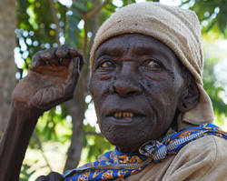 Mary Mwelu, 90, had not had a meal in two days when this picture was taken on 20 January 2009 due to a food crisis that has gripped Kenya Photo: Julius Mwelu/IRIN