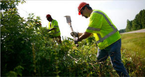 Steven Sullivan, right, was given a job with the Tennessee Department of Transportation after Perry County received federal stimulus money. Photo: Josh Anderson/New York Times