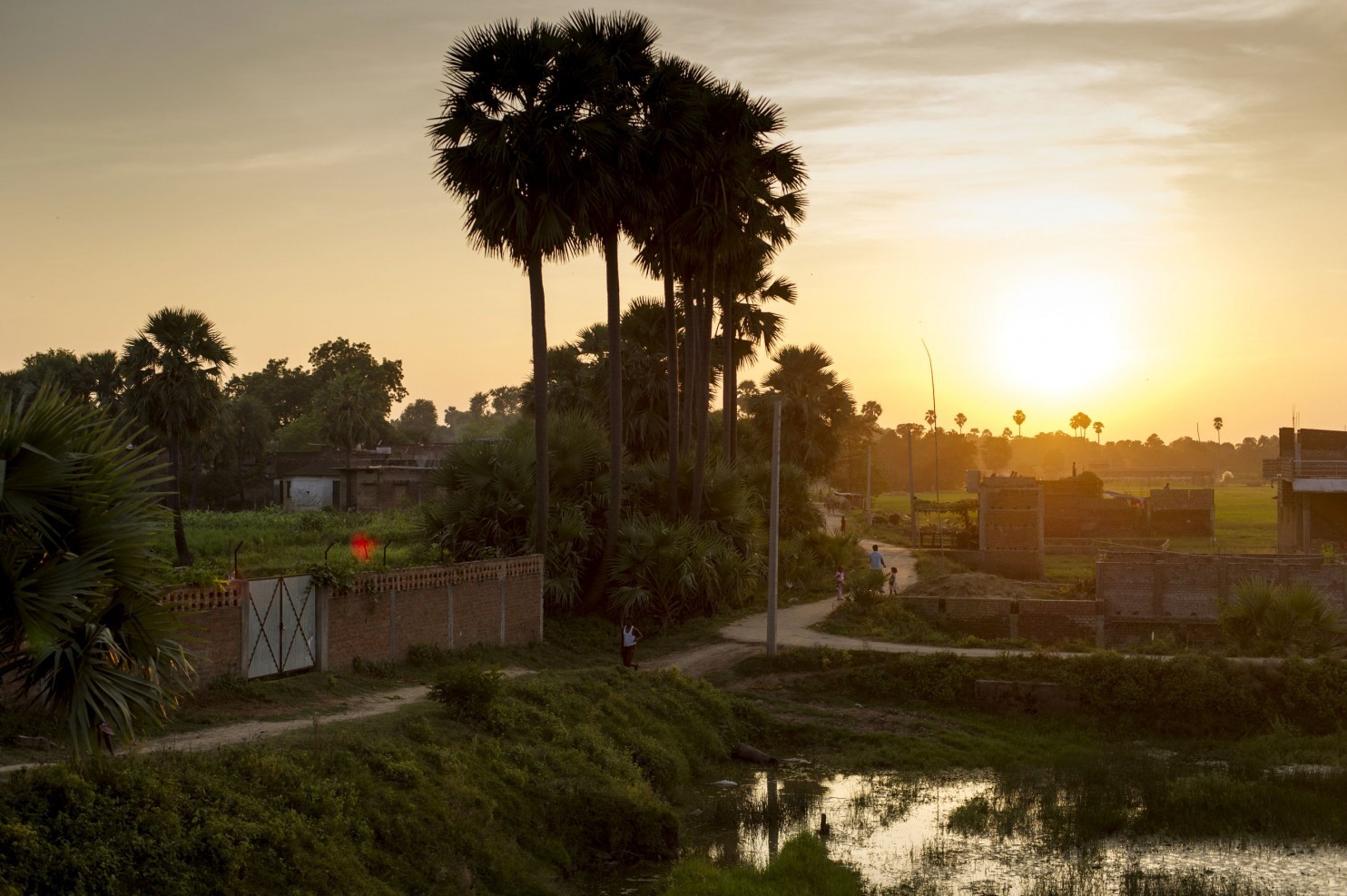 Chowkipur, a village in India that has no electricity. Photo:Simon de Trey-White/Washington Post
